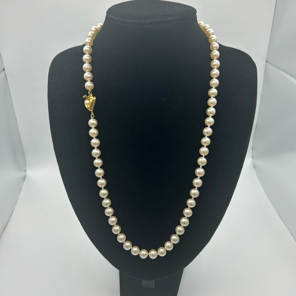 Vintage 24 inch LCI knotted Faux Pearl Necklace